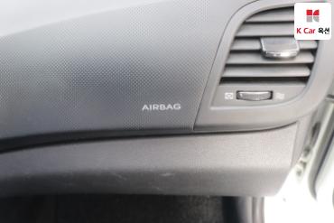 2012 - hyundai accent