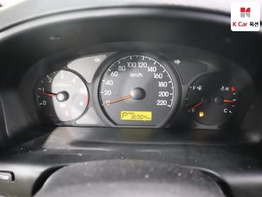 2011 - hyundai grand starex