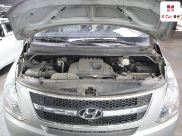 2011 - hyundai grand starex