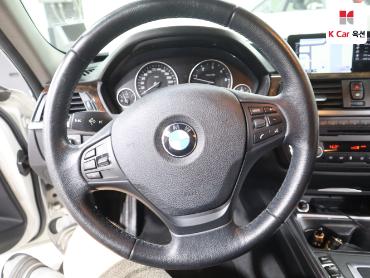2013 - bmw 3 series
