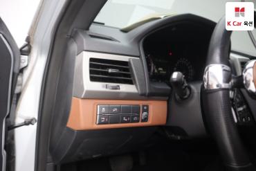 2018 - kg mobility (ssangyong) rexton