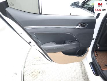 2018 - hyundai avante