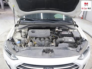 2018 - hyundai avante