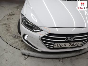 2018 - hyundai avante