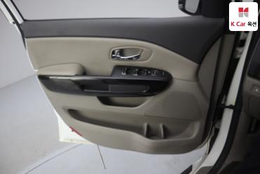 2017 - kia carnival