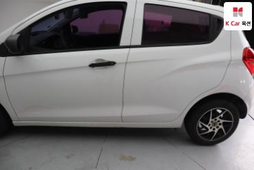 2016 - chevrolet spark