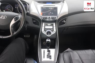 2011 - hyundai avante
