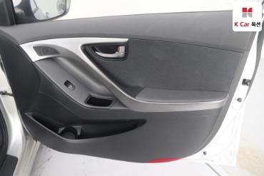 2011 - hyundai avante