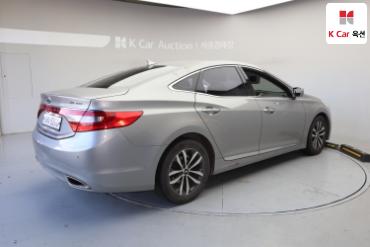 2012 - hyundai grandeur