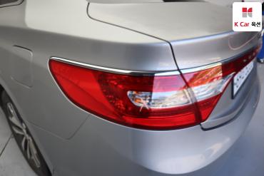 2012 - hyundai grandeur