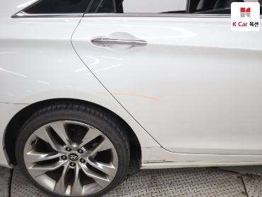 2011 - hyundai sonata
