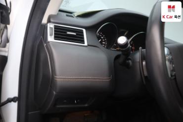 2018 - land rover discovery