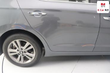 2017 - hyundai avante