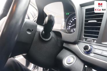 2017 - hyundai avante
