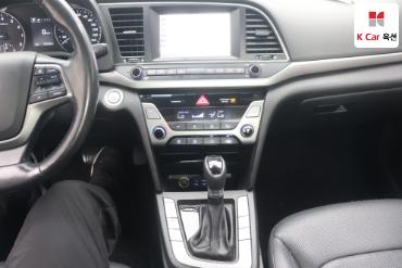 2017 - hyundai avante