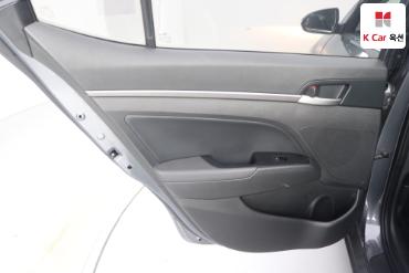 2017 - hyundai avante