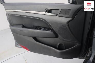 2017 - hyundai avante