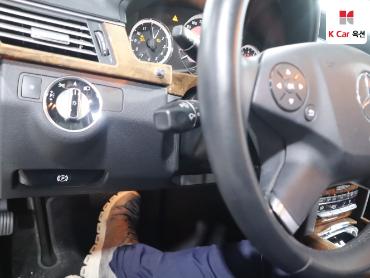 2011 - mercedes-benz e300