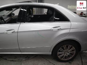 2011 - mercedes-benz e300