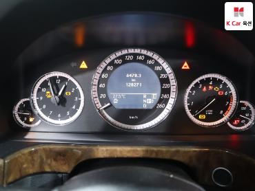 2011 - mercedes-benz e300