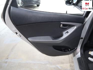 2014 - hyundai avante
