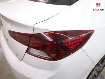 2019 - hyundai avante