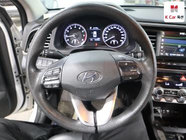 2019 - hyundai avante