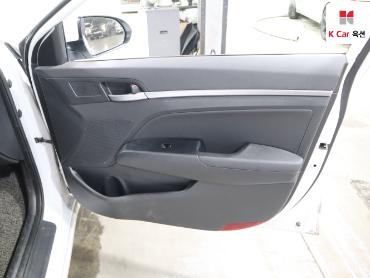 2019 - hyundai avante