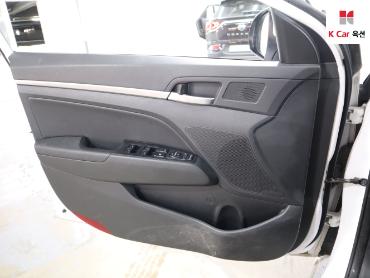 2019 - hyundai avante