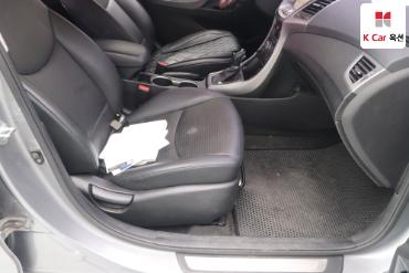 2014 - hyundai avante