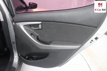 2014 - hyundai avante