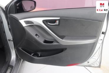 2014 - hyundai avante