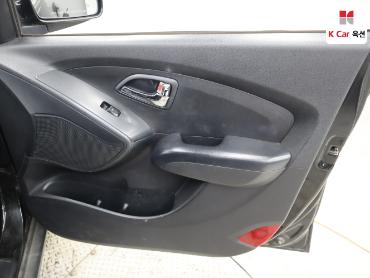 2012 - hyundai tucson