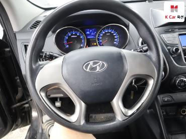 2012 - hyundai tucson