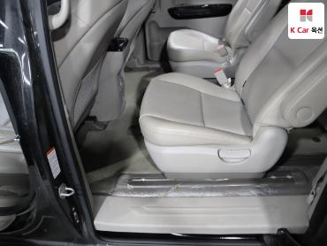 2019 - kia carnival