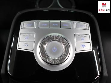 2022 - genesis g80