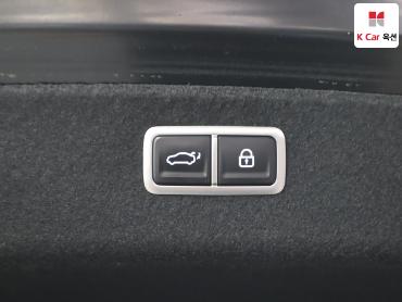 2022 - genesis g80