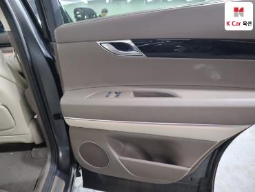 2022 - genesis gv80