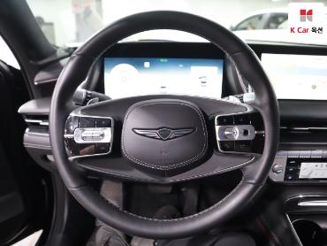 2023 - genesis g90