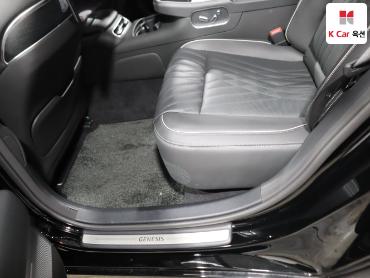 2023 - genesis g90