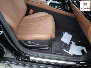2022 - genesis g80