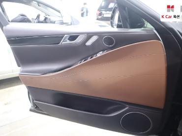 2022 - genesis g80
