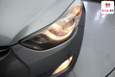 2011 - hyundai avante