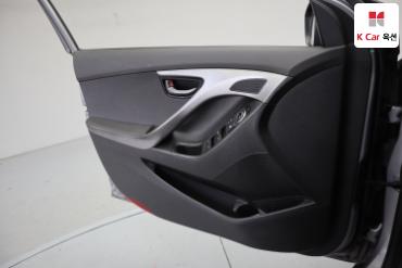 2011 - hyundai avante