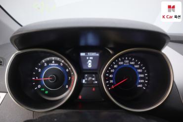 2011 - hyundai avante