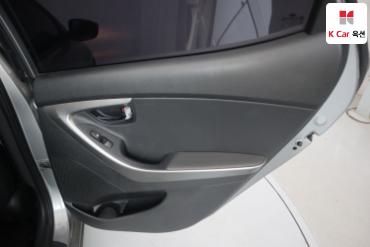 2011 - hyundai avante