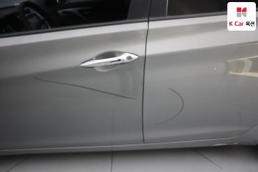 2011 - hyundai avante