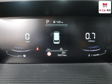 2022 - hyundai staria