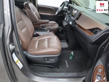 2015 - toyota sienna