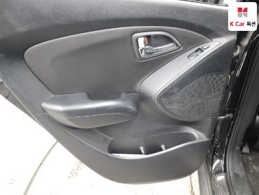 2011 - hyundai tucson